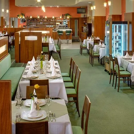 Avanti Hotel