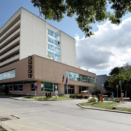 Hotel Avanti 4*