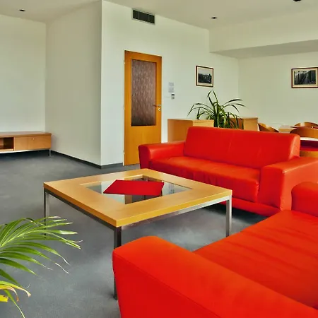 Hotel Avanti 4*