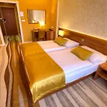 Hotel Avanti
