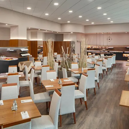 阿万蒂酒店 酒店 4*