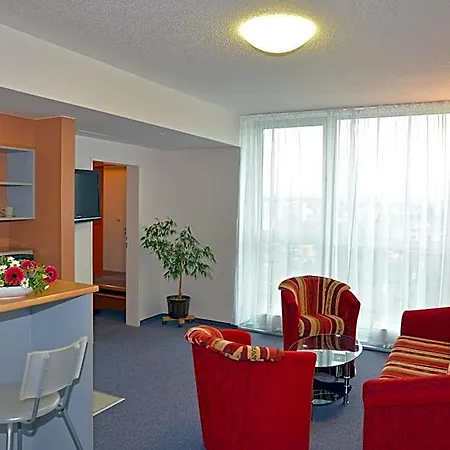 Avanti Hotel