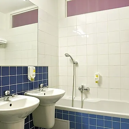 Avanti Hotel 4*