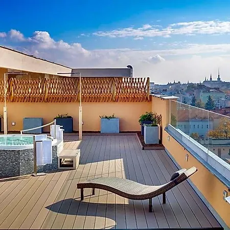 Hotel Avanti 4*