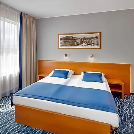 Avanti 4*