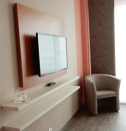 Hotel Avanti 4*