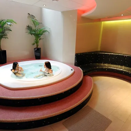 Hotel Avanti 4*