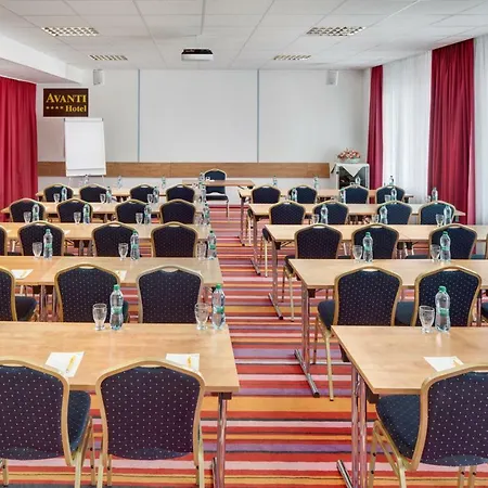 Avanti Hotel