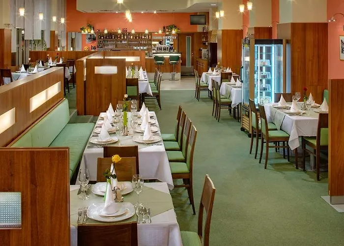 Avanti Hotel