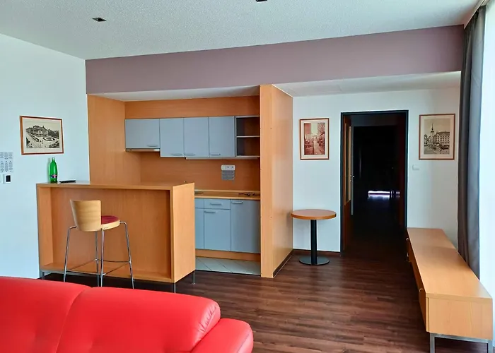 Avanti Hotel 4*